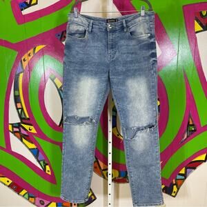 South Pole, Distressed Skinny Jeans, Size 36x30. In excellent condition!
